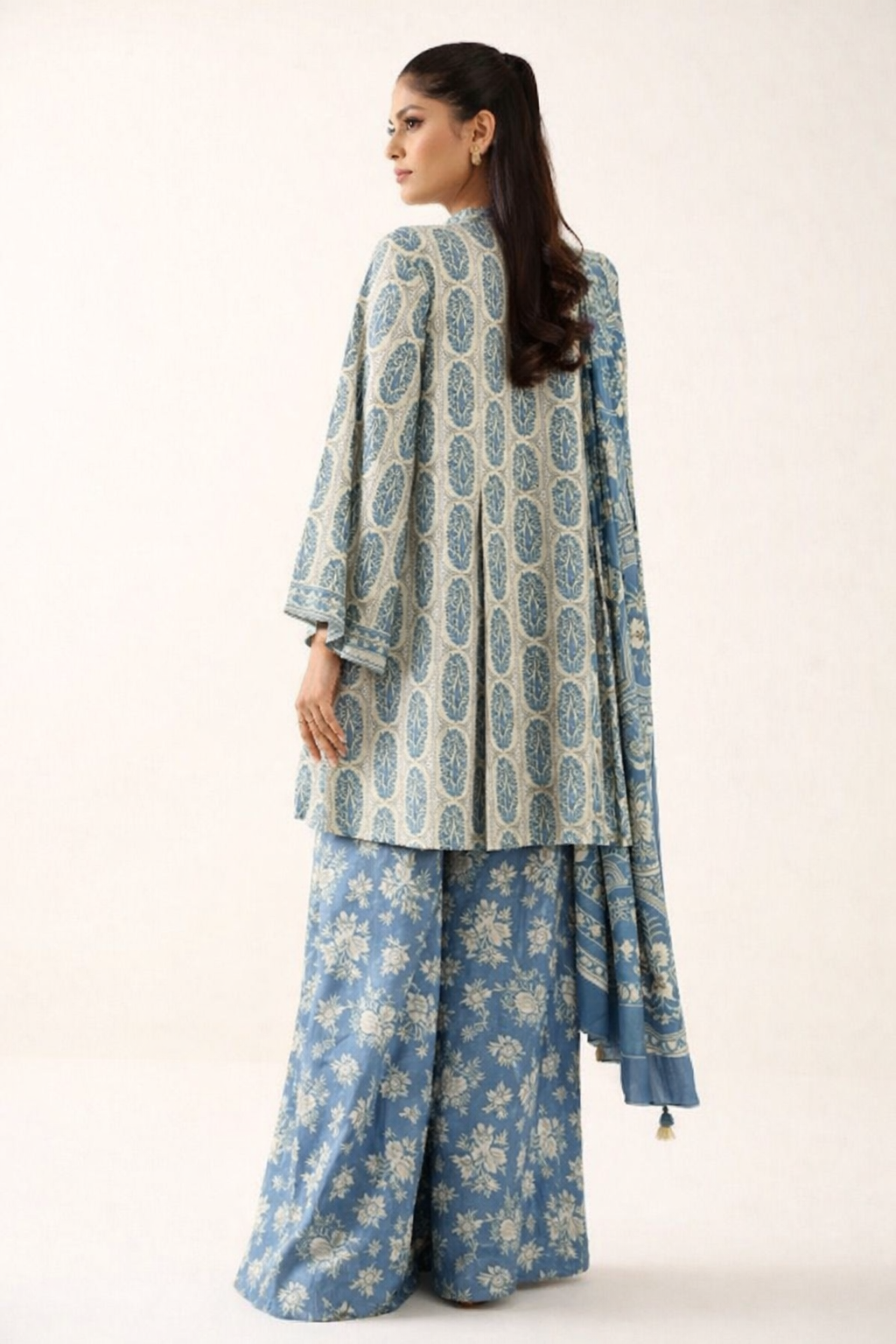 Unstitched Printed Lawn Suit Blue Cream Silver Floral Ramzan Wear 3 Pcs